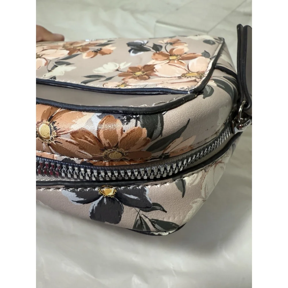 Nine West Calandra Mini Camera Crossbody Floral new Monterose Floral
